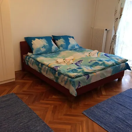 Irisz * Budapesta