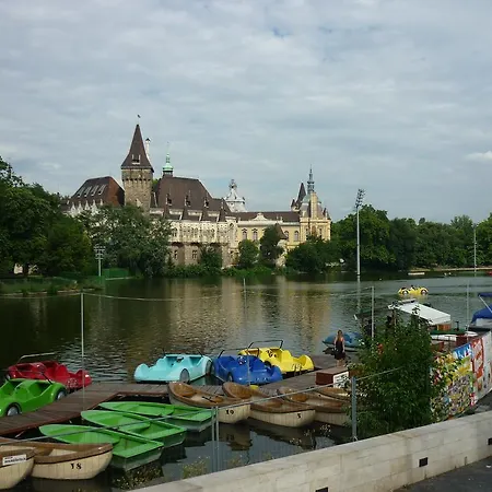 Irisz * Budapesta