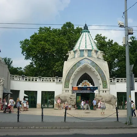 이리스 아파르트먼 아파트 *