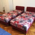 이리스 아파르트먼 아파트 *