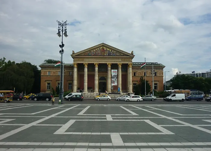 Irisz Lägenhet Budapest